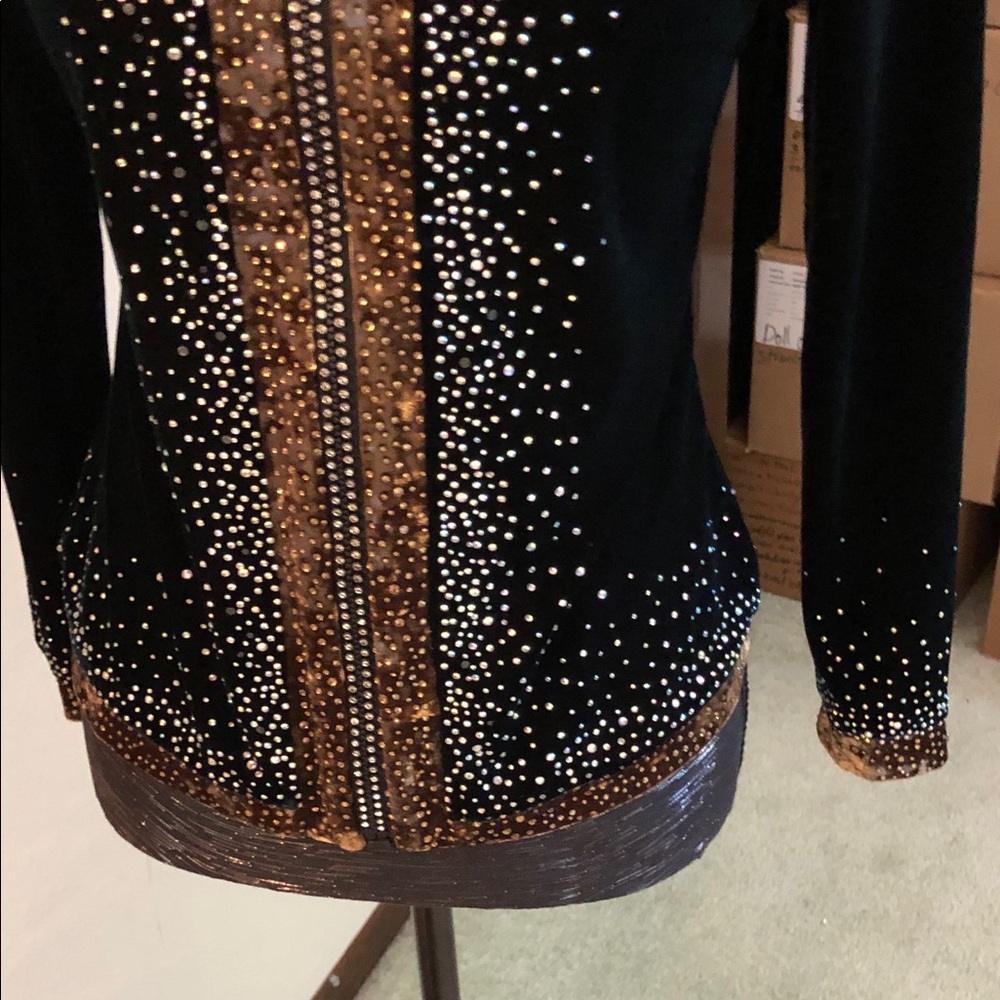 Ying Qi Gold Jacket - Picture 4 of 7